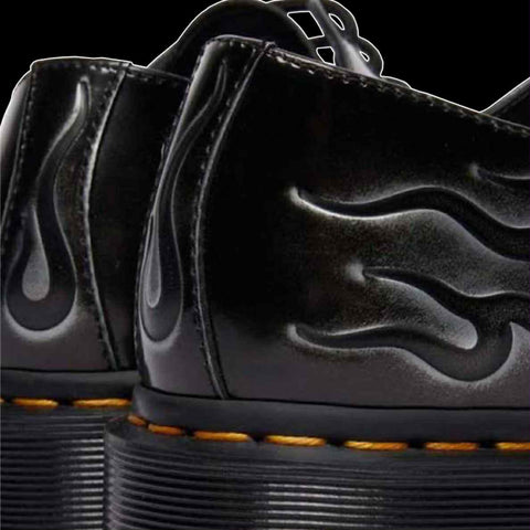 Dr Martens - 3 Eyelet Inferno Arcadia Rub off Shoe