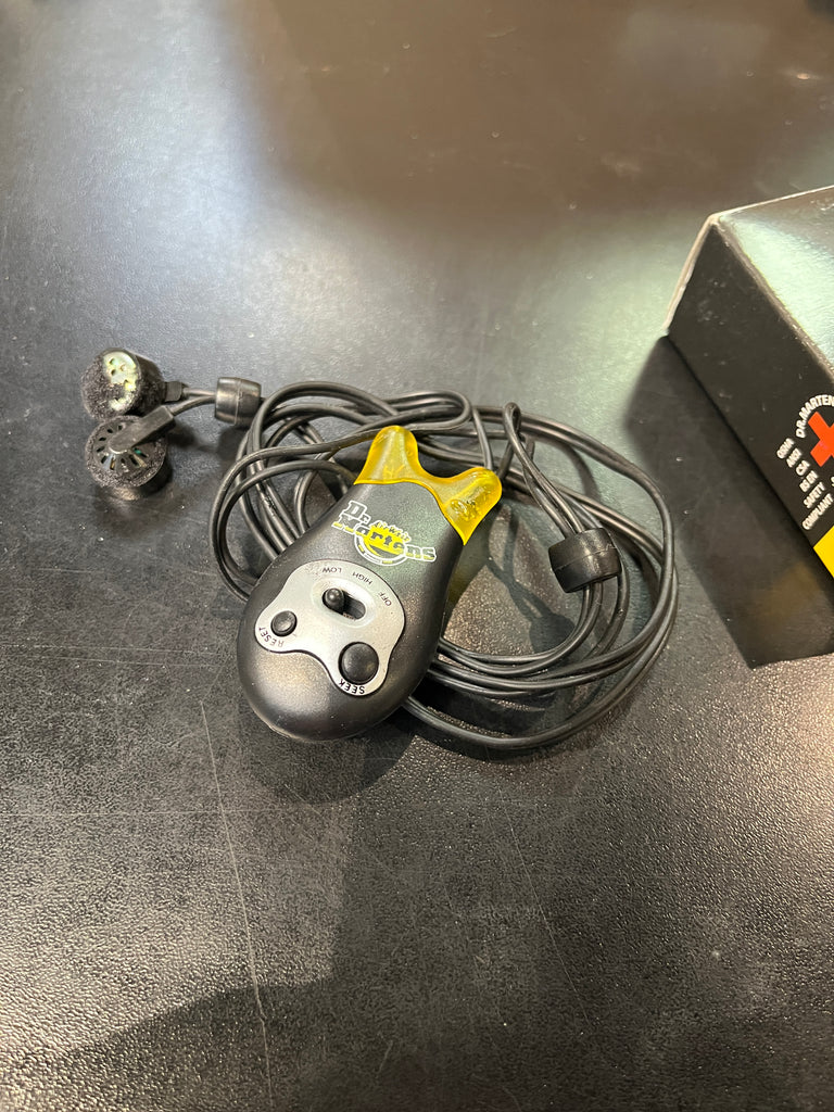 Dr Martens FM radio